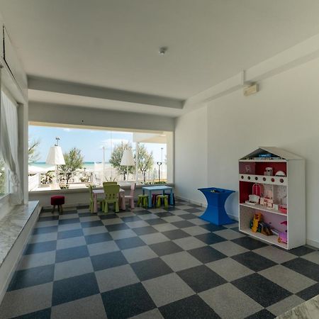 Hotel Continental Senigallia Exterior photo