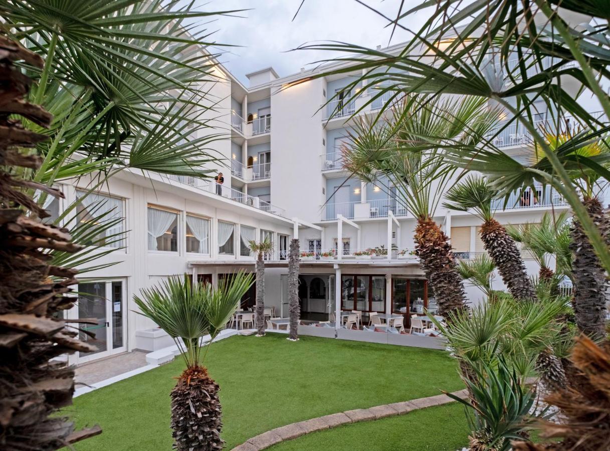 Hotel Continental Senigallia Exterior photo
