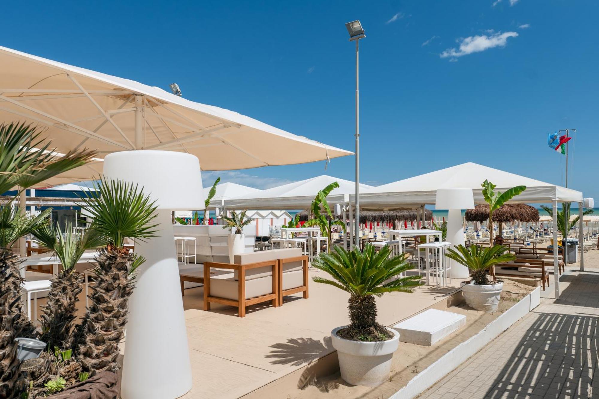 Hotel Continental Senigallia Exterior photo