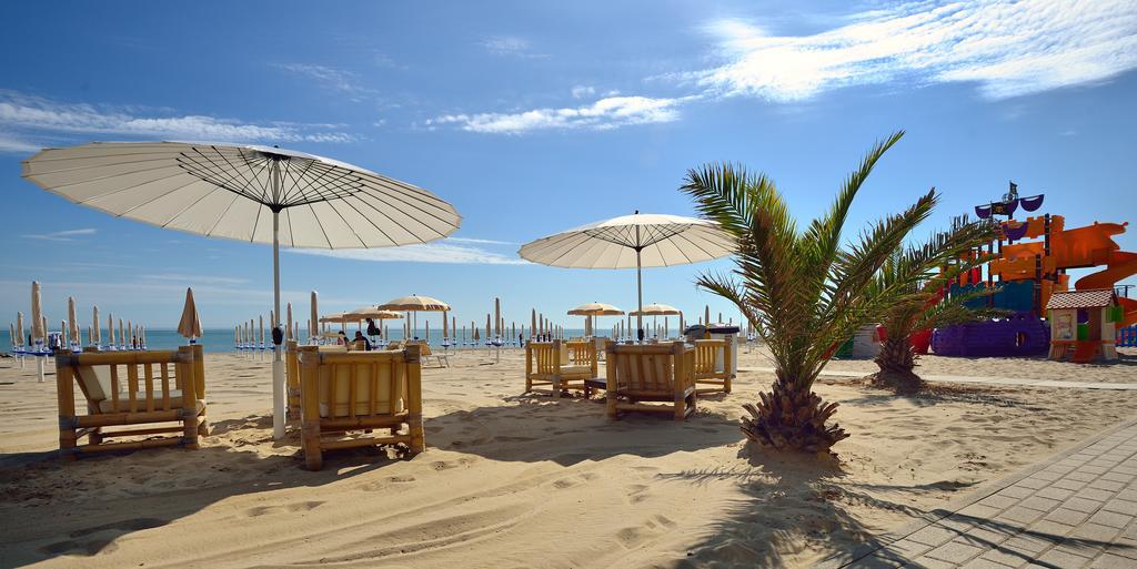 Hotel Continental Senigallia Exterior photo
